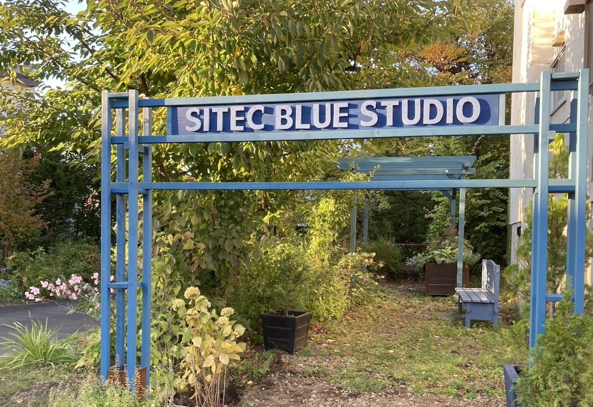 SITEC BLUE POT GARDEN STUDIO 20241016